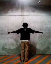 Revelation 1:7 Jet Black Cropped